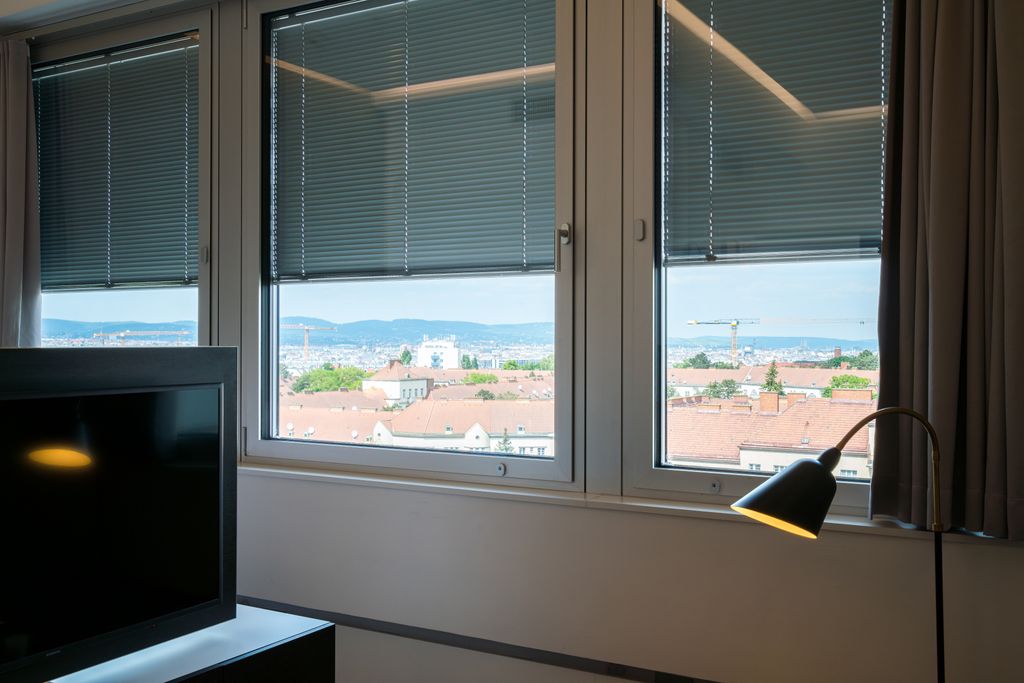 Thumb - Your tiny retreat in Vienna - bright space miracle on Triester Straße close to public transport num - 33