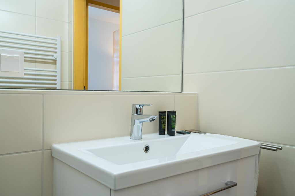 Thumb - Stylish Furnished Studio in Vienna's 3rd District – 7th Floor with Rain Shower & AC num - 21