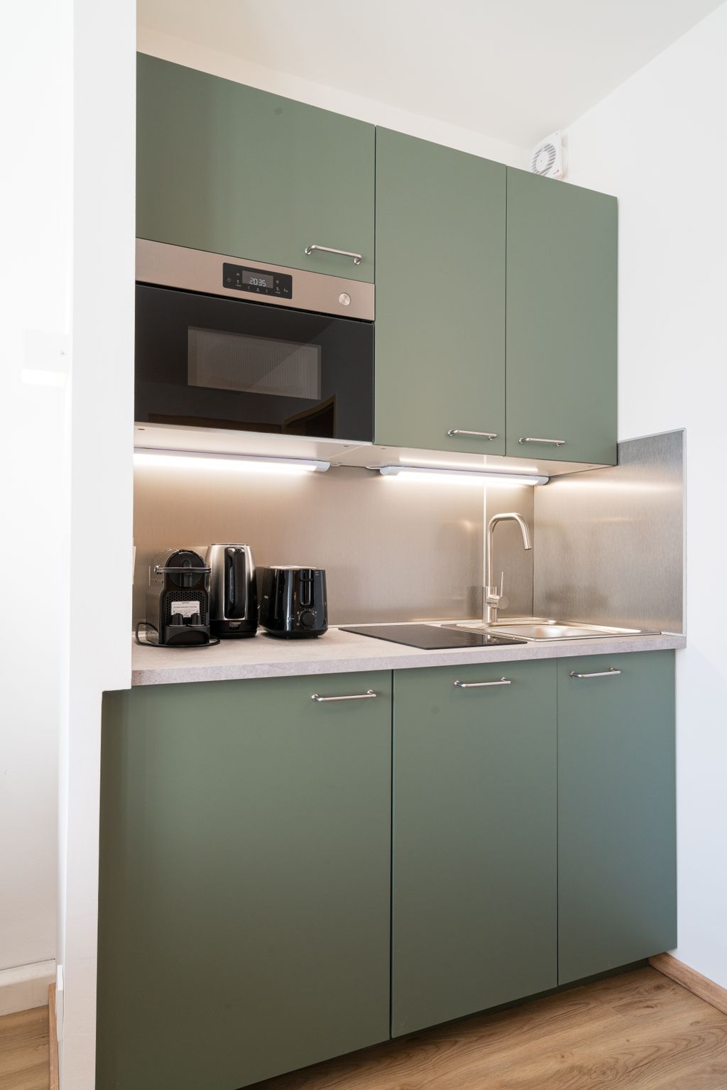 Thumb - Stylish Furnished Studio in Vienna's 3rd District – 7th Floor with Rain Shower & AC num - 5