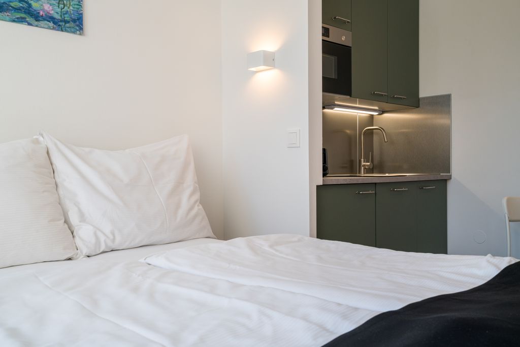 Thumb - Stylish Furnished Studio in Vienna's 3rd District – 7th Floor with Rain Shower & AC num - 11