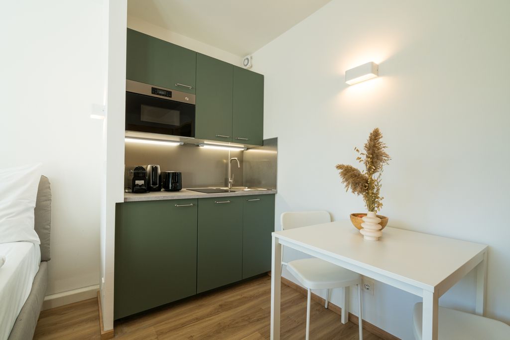 Thumb - Stylish Furnished Studio in Vienna's 3rd District – 7th Floor with Rain Shower & AC num - 3