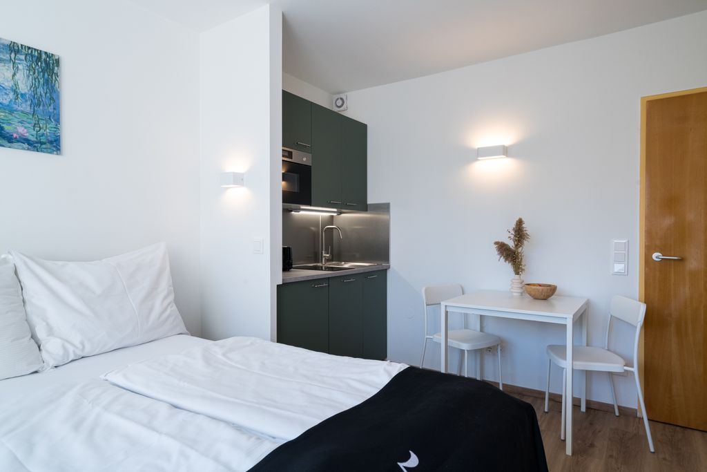 Thumb - Stylish Furnished Studio in Vienna's 3rd District – 7th Floor with Rain Shower & AC num - 10