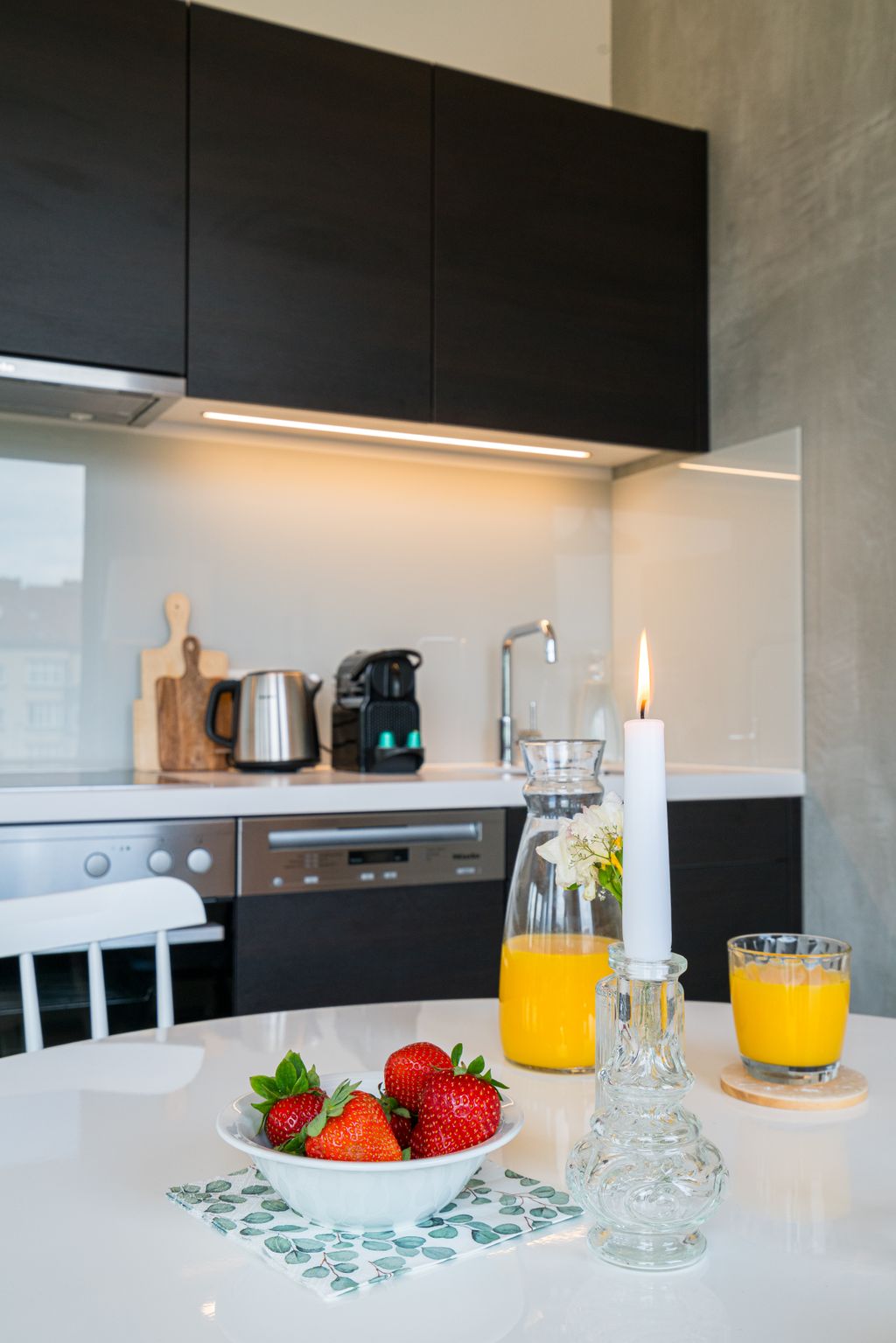 Thumb - Living with a View: Charming Accommodation on the 10th Floor of Philips Haus Vienna num - 58