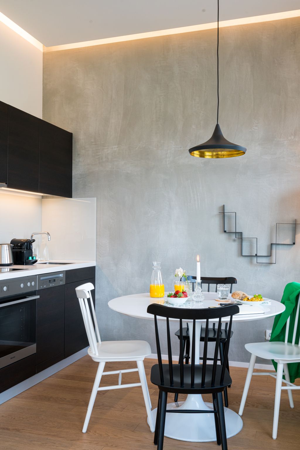 Thumb - Living with a View: Charming Accommodation on the 10th Floor of Philips Haus Vienna num - 50