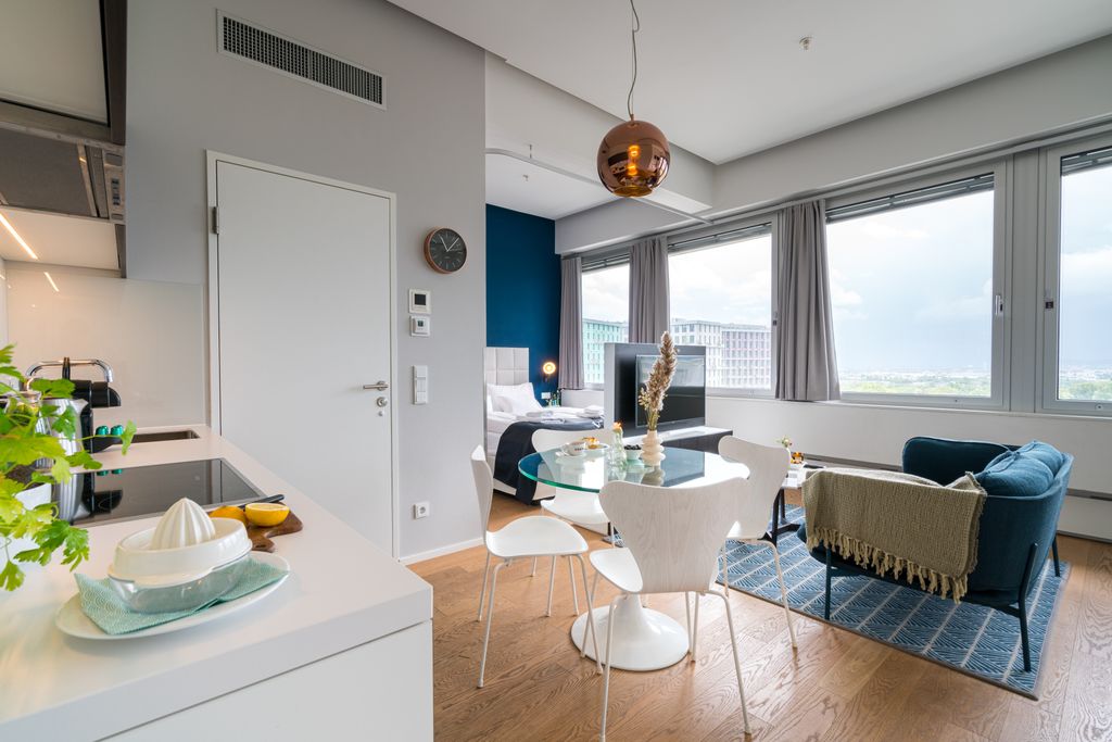 Thumb - Small but impressive - your central city spot with space for four people and ideal transport options num - 30