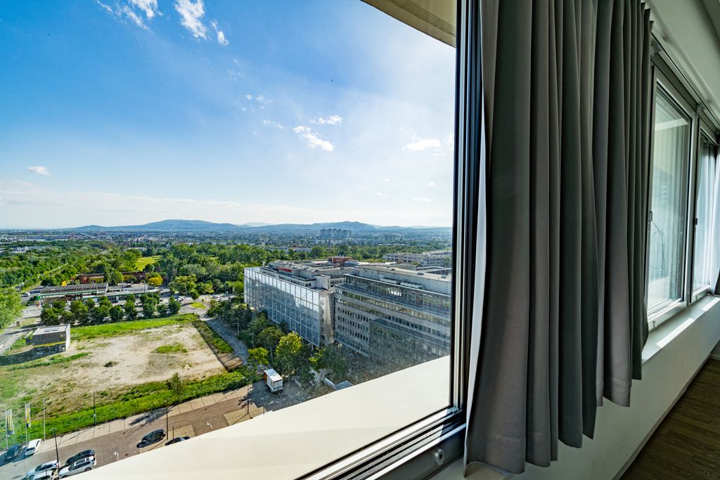 Thumb - Comfort Meets Location: Stylish 1-Bedroom Apartment with Cozy Vibes in Philips Haus Wien  Favoriten num - 19