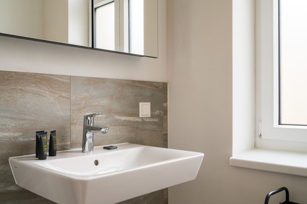 Thumb - Versatile Viennese Altbau Apartment nearby the Vienna Exhibition Center with Space for Four num - 23