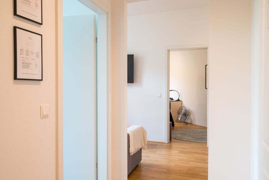 Thumb - Versatile Viennese Altbau Apartment nearby the Vienna Exhibition Center with Space for Four num - 18