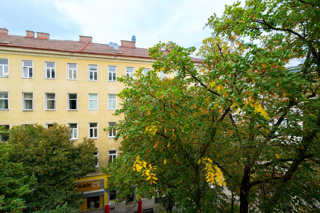 Thumb - Versatile Viennese Altbau Apartment nearby the Vienna Exhibition Center with Space for Four num - 7