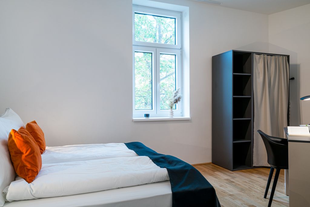 Thumb - Versatile Viennese Altbau Apartment nearby the Vienna Exhibition Center with Space for Four num - 8