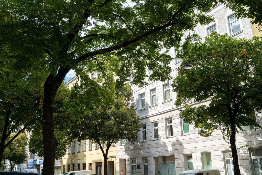 Thumb - Versatile Viennese Altbau Apartment nearby the Vienna Exhibition Center with Space for Four num - 31