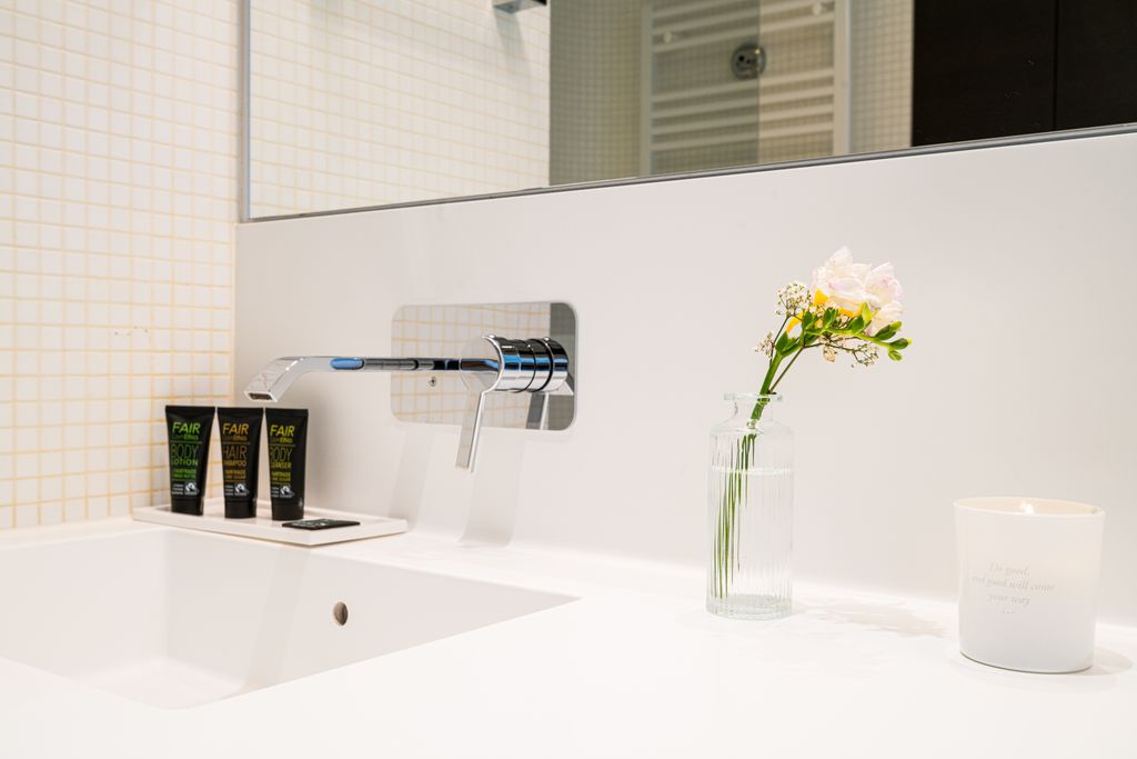 Thumb - Living with a View: Charming Accommodation on the 10th Floor of Philips Haus Vienna num - 29