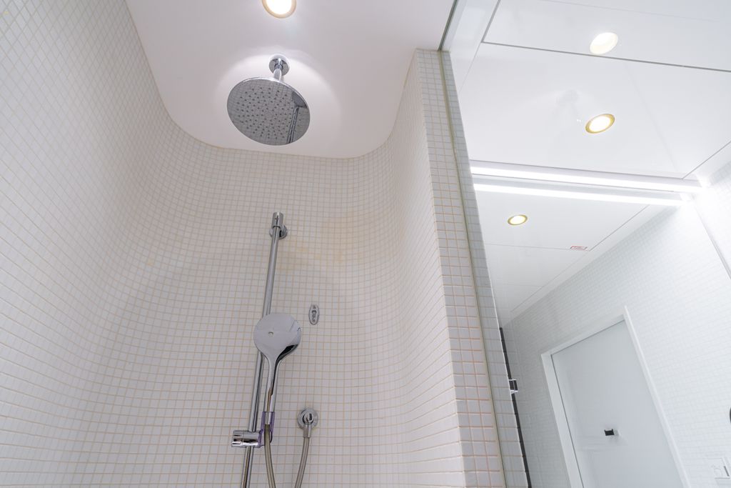 Thumb - Viennese retreat measuring 46m² in the historic Philips Haus right next to the Wienerberg recreation area num - 35