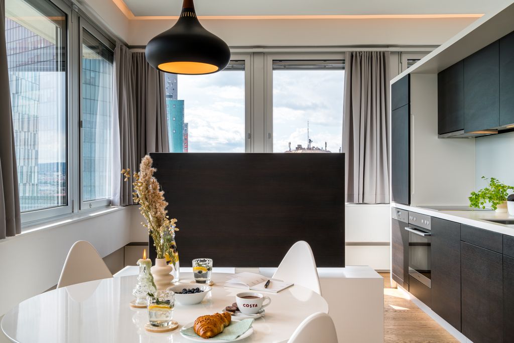 Thumb - Viennese retreat measuring 46m² in the historic Philips Haus right next to the Wienerberg recreation area num - 4