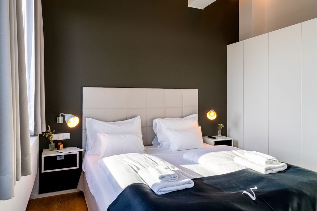 Thumb - Sleep Above the Skyline – Modern Decor Apartment for 4 in Vienna’s Philips Haus num - 13