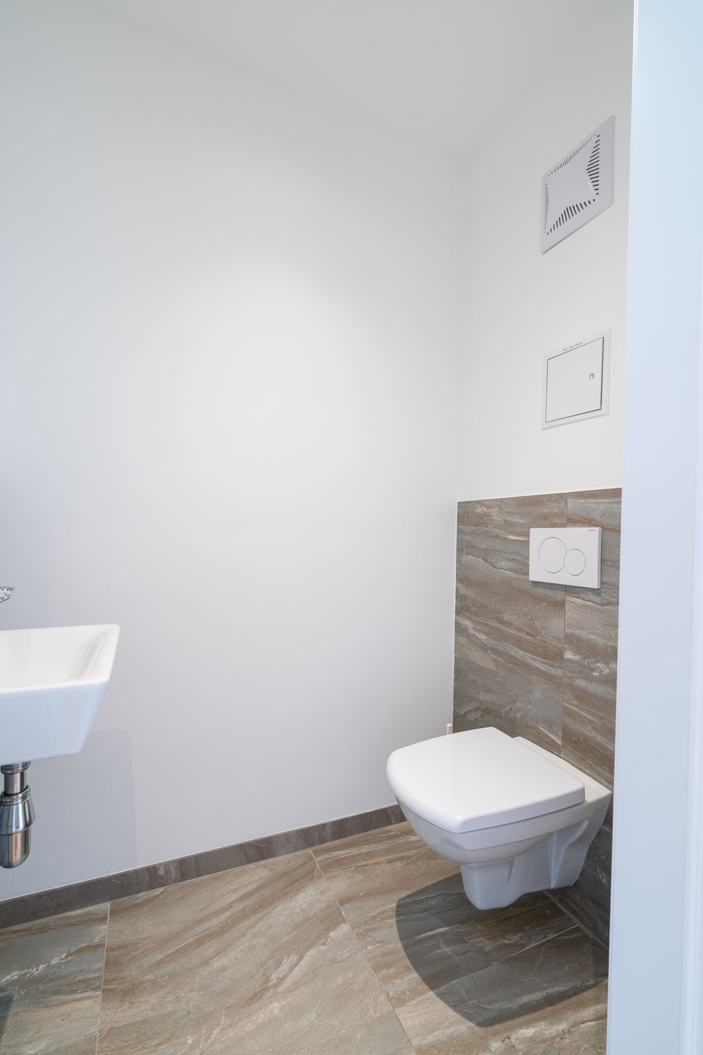 Thumb - Spacious 2-Bedroom Retreat in Tranquil  Alleyway right in the Beautiful 2nd District of Vienna num - 33