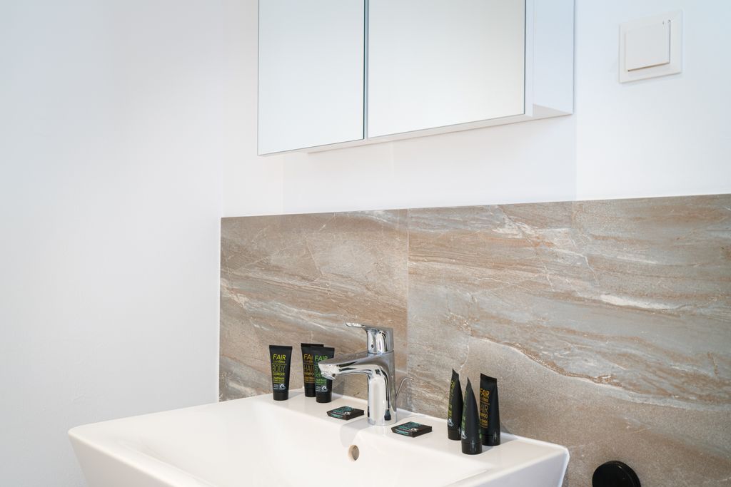 Thumb - Spacious 2-Bedroom Retreat in Tranquil  Alleyway right in the Beautiful 2nd District of Vienna num - 20