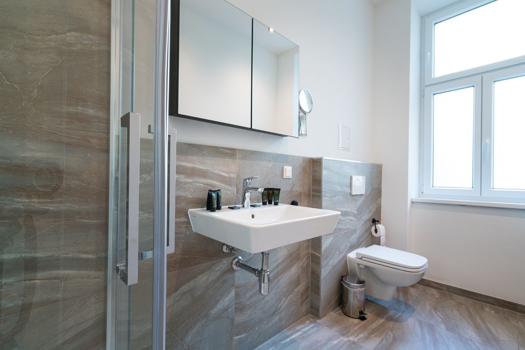 Thumb - Spacious 2-Bedroom Retreat in Tranquil  Alleyway right in the Beautiful 2nd District of Vienna num - 33