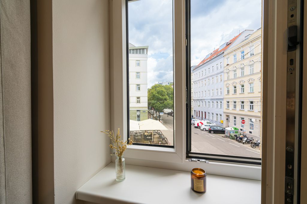 Thumb - Spacious 2-Bedroom Retreat in Tranquil  Alleyway right in the Beautiful 2nd District of Vienna num - 6