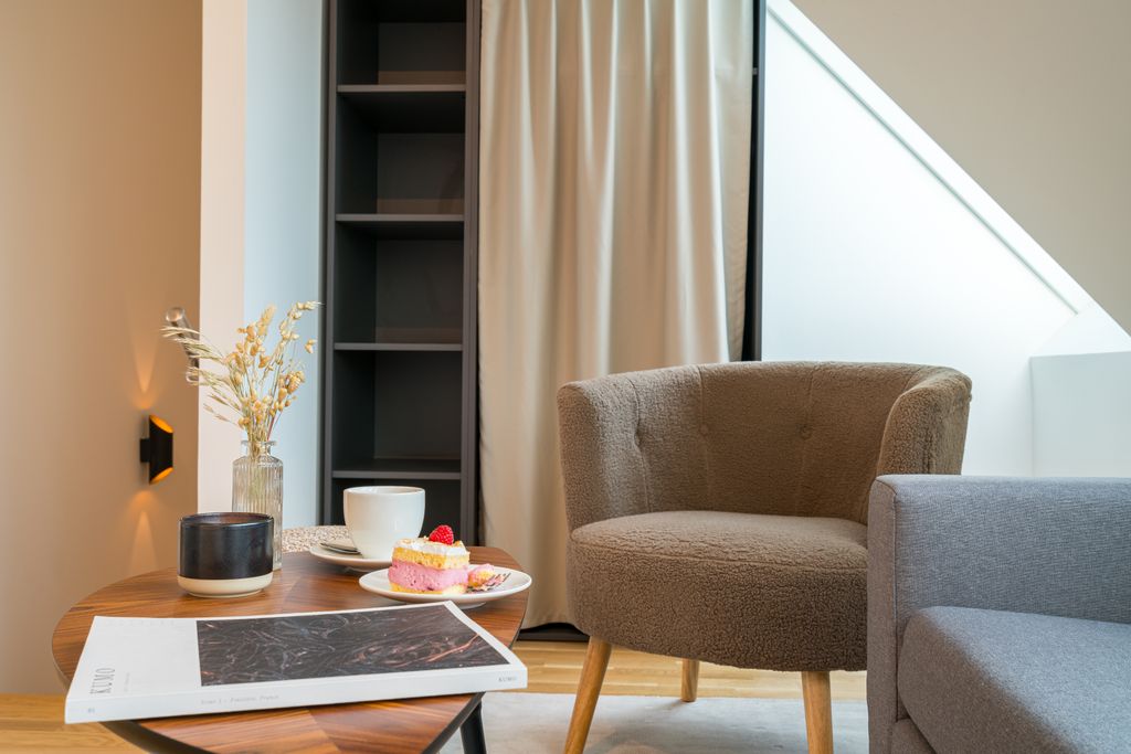 Thumb - Opulent Viennese Penthouse with Stunning City Views and space for 8 people - Near Messe Wien num - 2